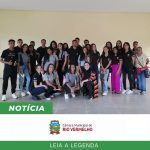 Alunos da Escola Estadual Francisco Gonçalves Vieira Visitam a Câmara Municipal de Rio Vermelho